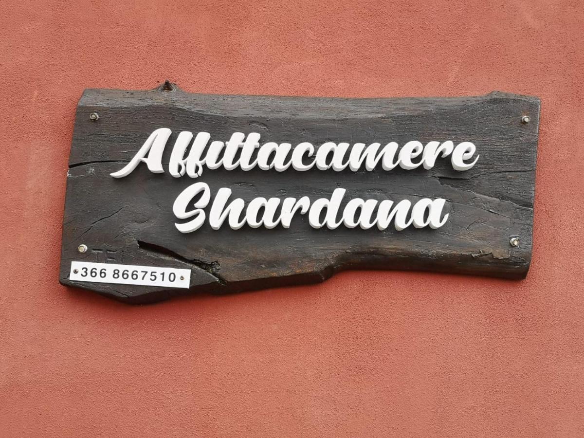 Affittacamere Shardana Cabras Ngoại thất bức ảnh