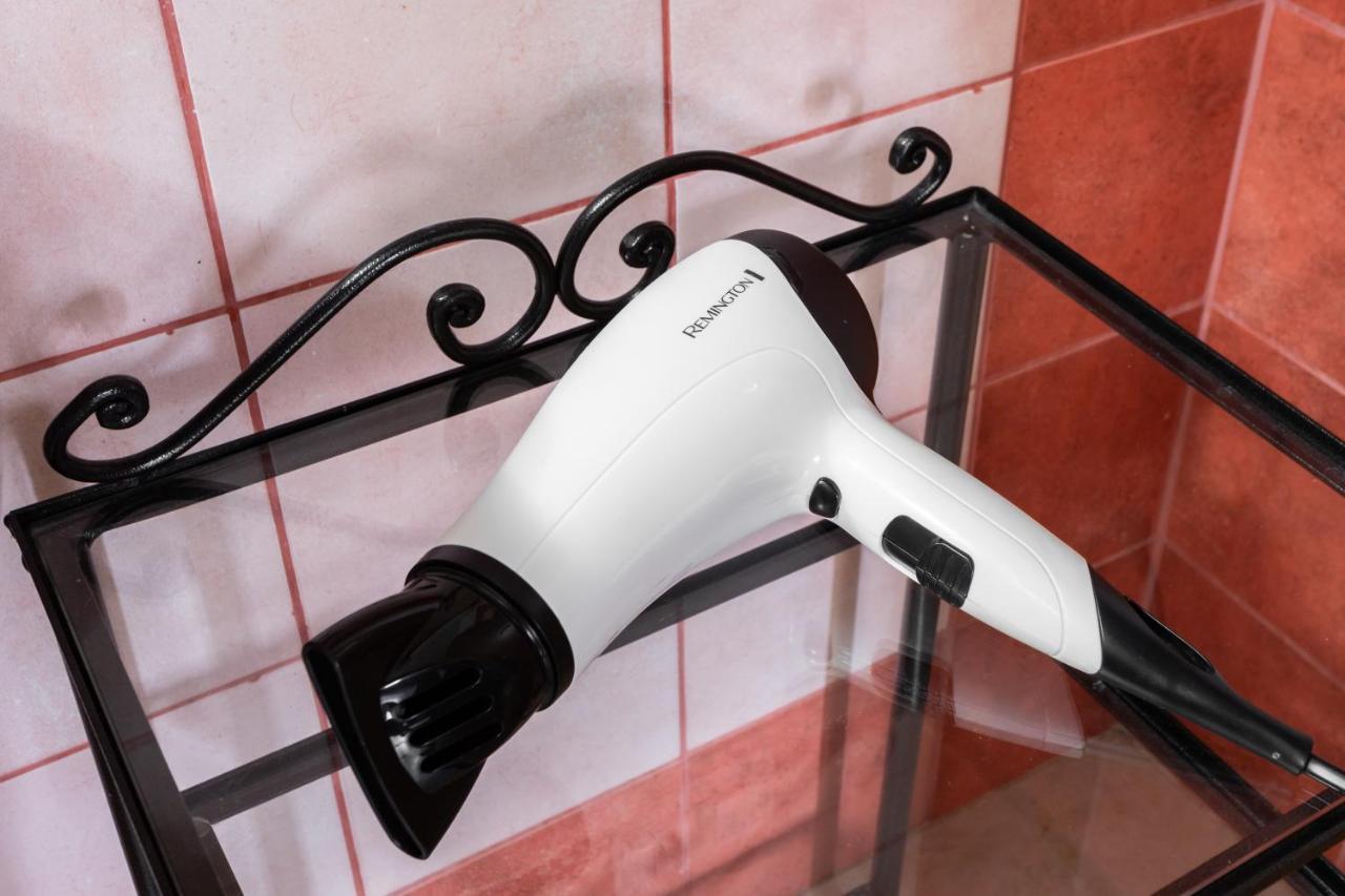 Affittacamere Shardana Cabras Ngoại thất bức ảnh